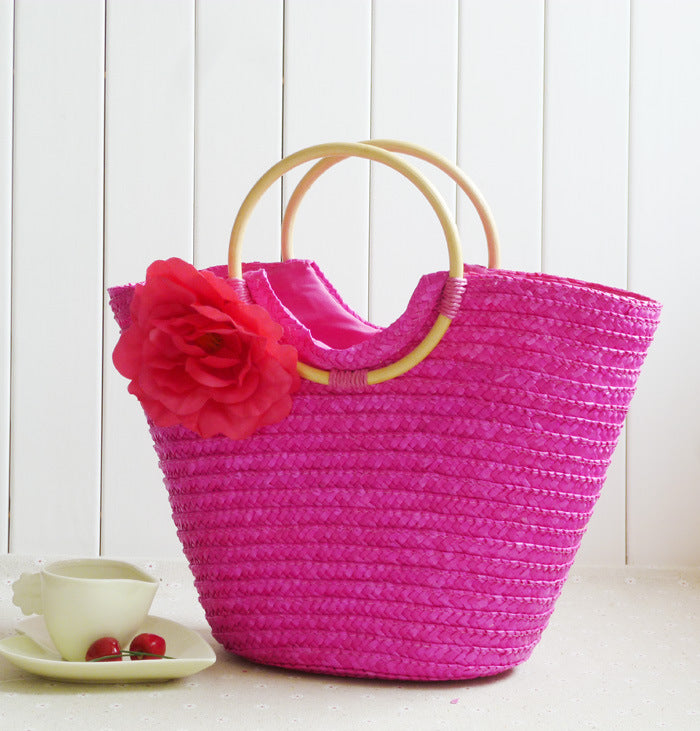 Elegant Straw Bag with Floral Accents Skanto