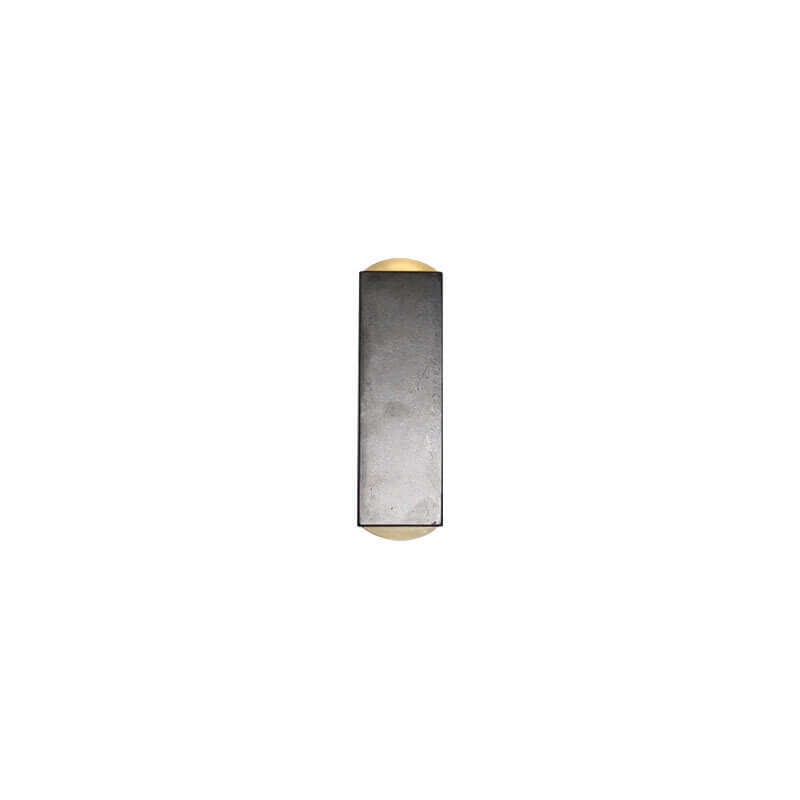 Moderne LED-vegglampe med to lyshoder og aluminiumslinse for utendørs bruk.