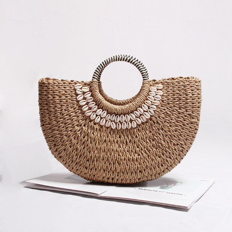 Elegant basket bag with shell decor Skanto