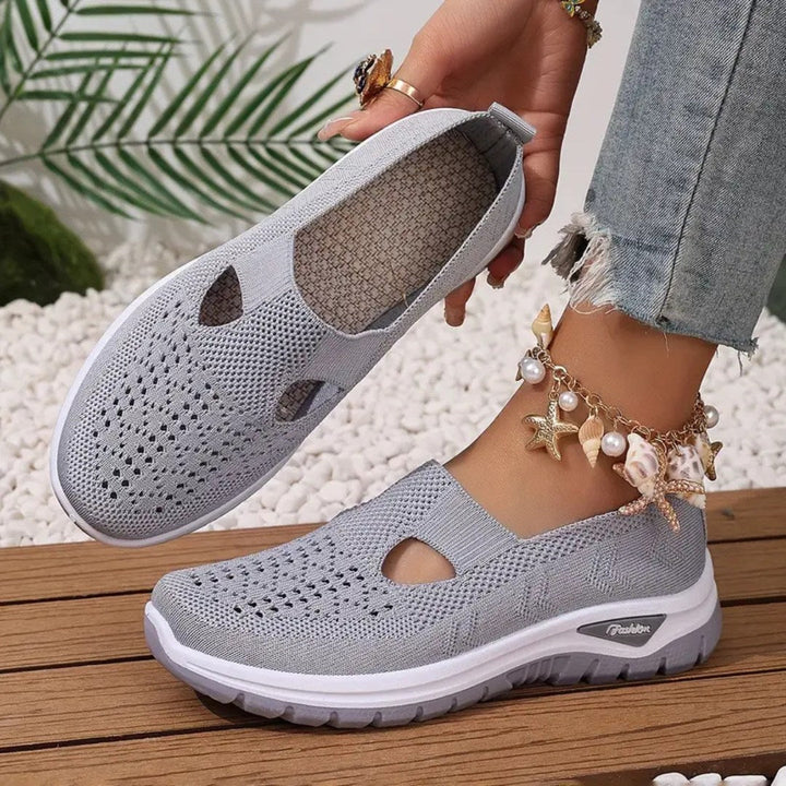Vellora – damesko i netting med slip-on-komfort