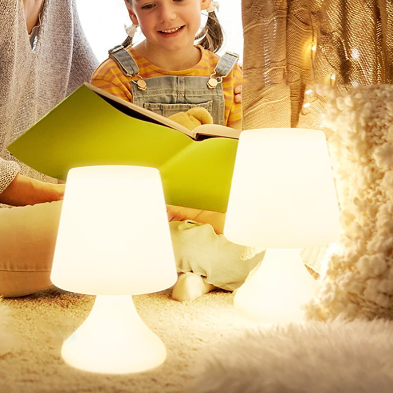 Moderne minimalistisk PE-koppform USB LED bordlampe nattlys for utendørs patio | Skanto
