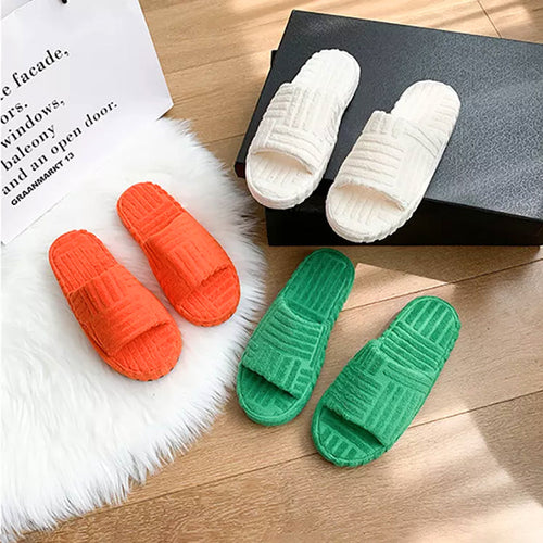 Skanto | Fluffy preget hus sko