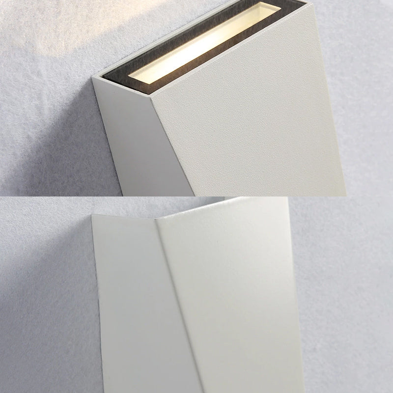 Minimalistisk Stil Trapezoid Veggvasker Lys Aluminium Varm/Hvit Belysning LED Sengelampe i Svart/Hvit | Skanto