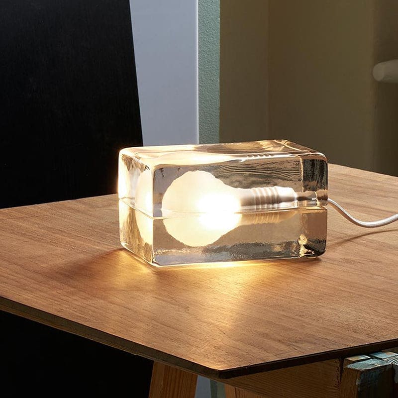 Skanto | BrightCube – Minimalistisk Bordlampe med Transparent Glasskubbe