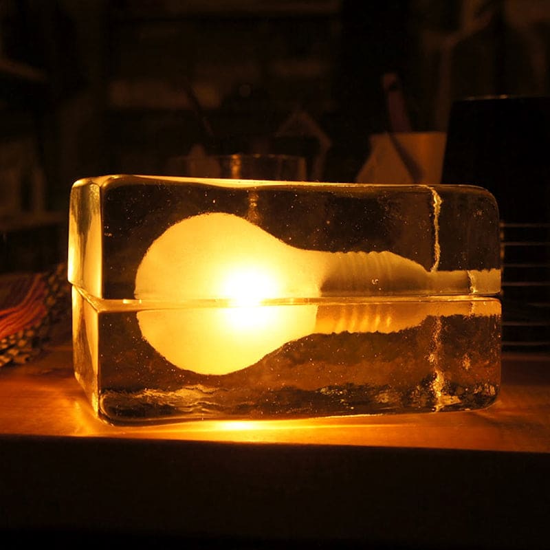 Skanto | BrightCube – Minimalistisk Bordlampe med Transparent Glasskubbe