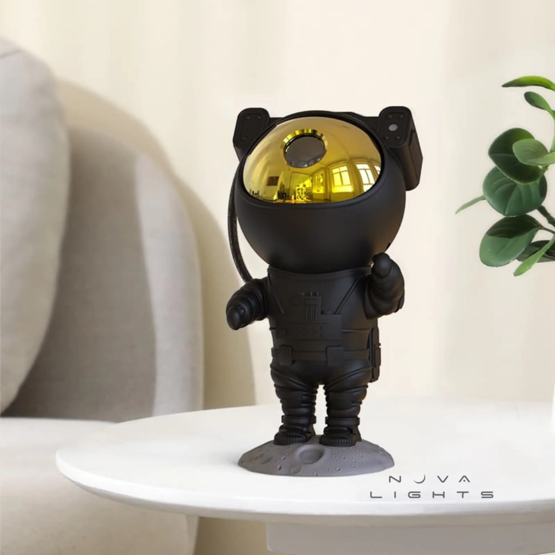 Astronaut Romlys Nattlys Skanto