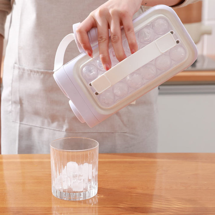 Plassbesparende isbitmaker for forfriskende delikatesser hjemme | Skanto