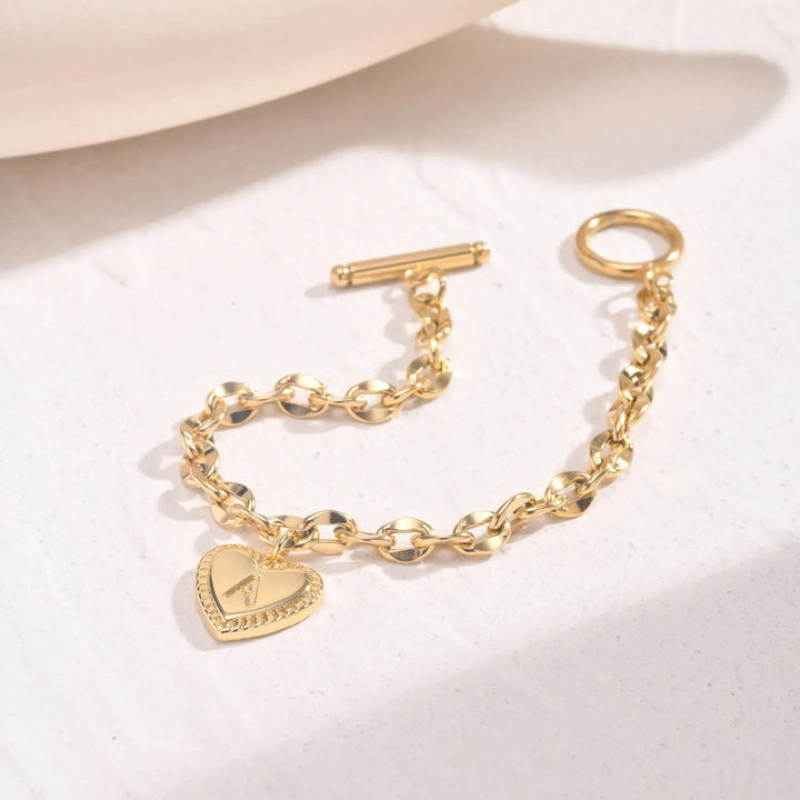 Skanto | 14k Delikat Hjerte Graverte Bokstav Initial Armbånd