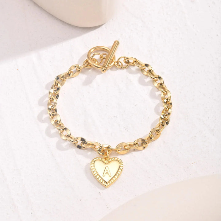 Skanto | 14k Delikat Hjerte Graverte Bokstav Initial Armbånd