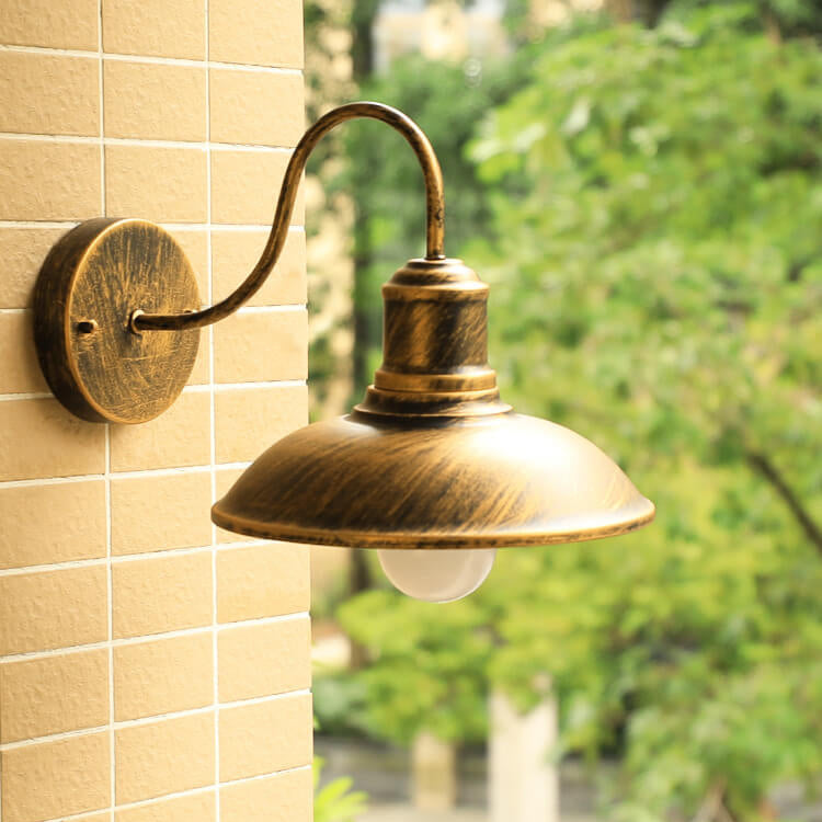 Retro Loft Dome Jern Utendørs Vanntett 1-Lyskilde Buet Arm Vegglampe | Skanto