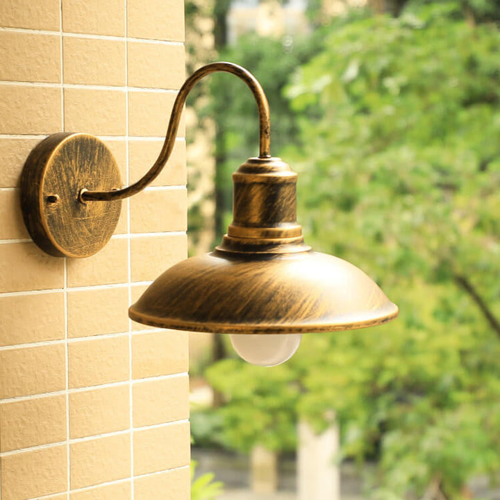 Retro Loft Dome Jern Utendørs Vanntett Vegglampe med 1 Lyskilde og Buet Arm