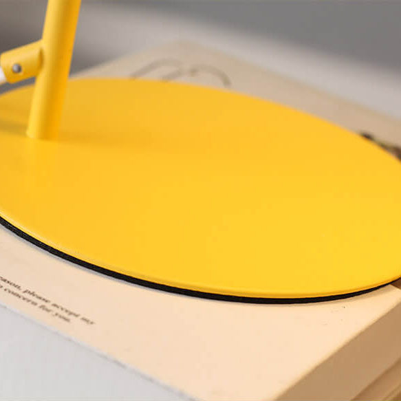 LumiTouch – Minimalist bordlampe med tripod-base og berøringskontroll Skanto