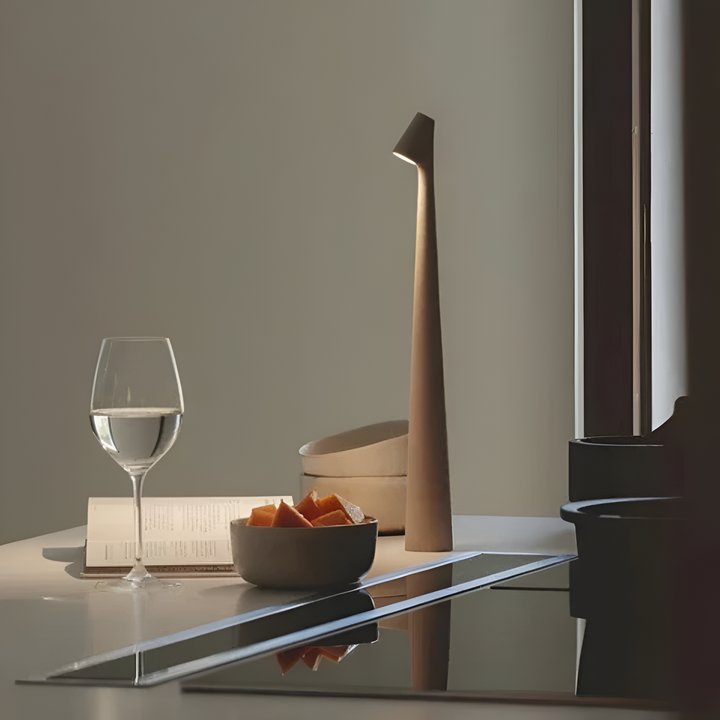 Nordic Slim Trådløs Skrivebordslampe | Skanto
