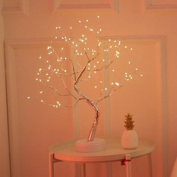 Skanto | Spirit Tree Shimmering Night Light