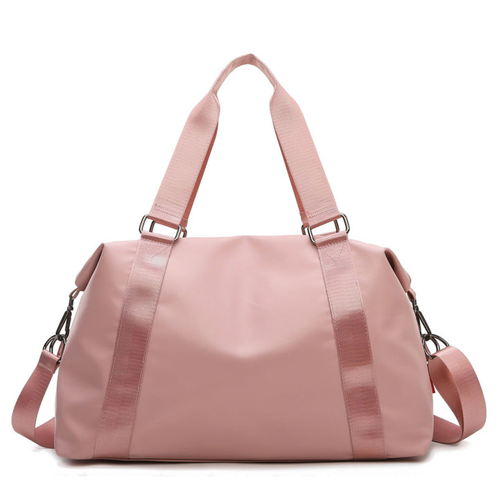 Sporty Duffel Bag with Durable and Water-Repellent Material Skanto