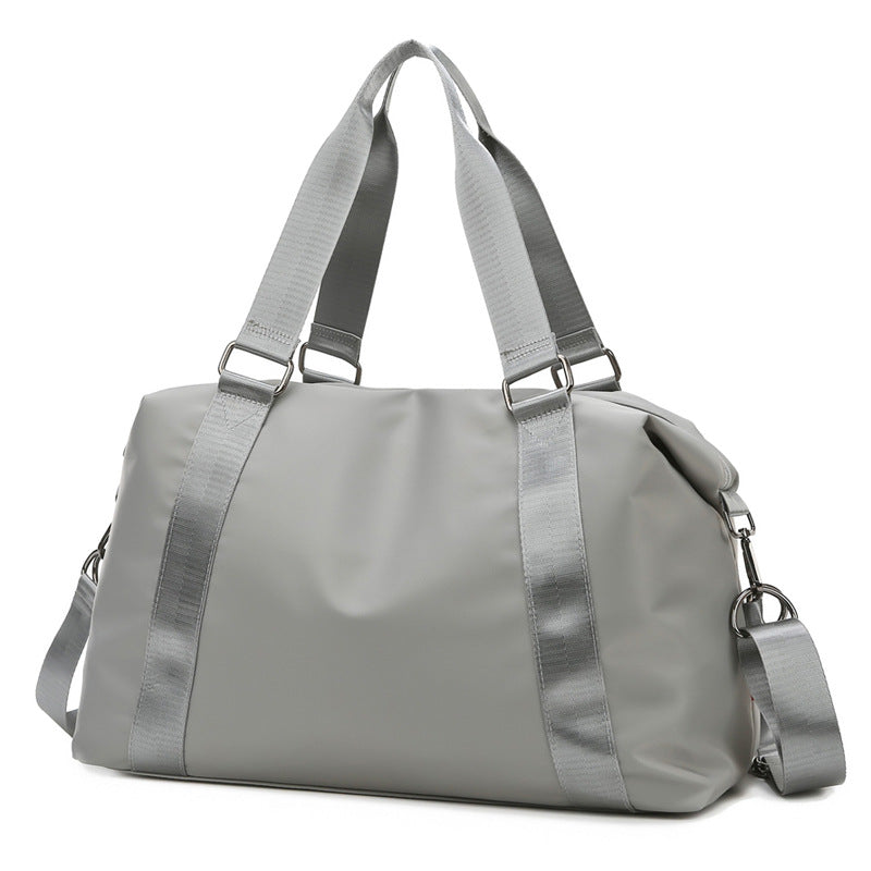 Sporty Duffel Bag with Durable and Water-Repellent Material Skanto