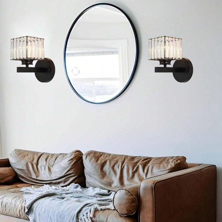Skanto | Krystallglass Vegglampe med Moderne Arm Design