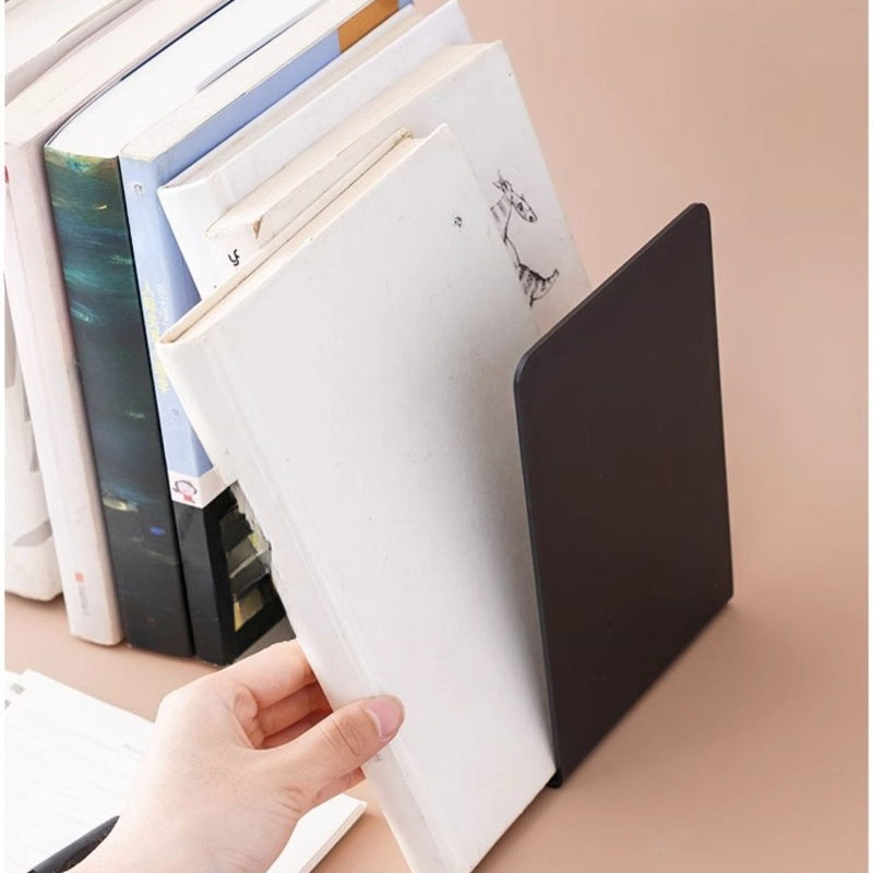 BookStand – Elegante Bokstativer for Ethvert Interiør Skanto