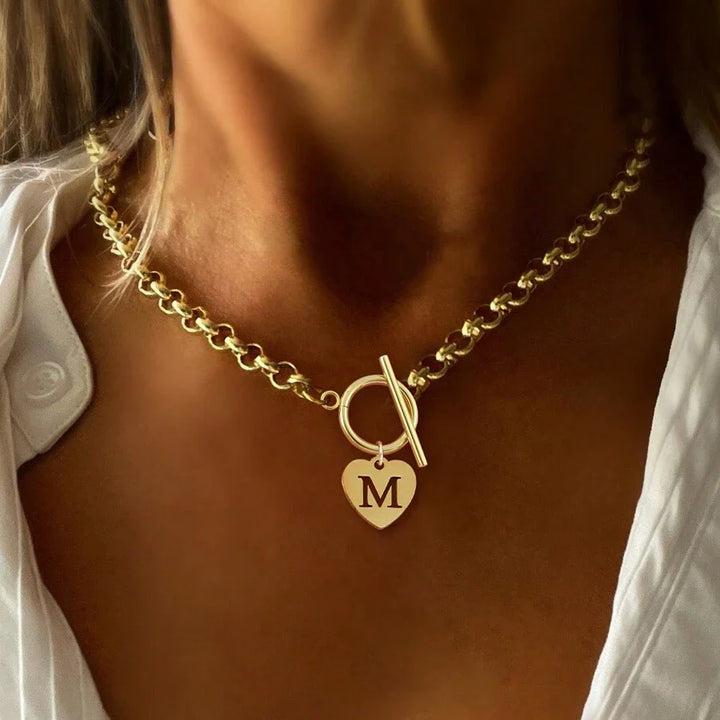 Skanto | Paperclip Hjerte Bokstav Initial Choker Smykke