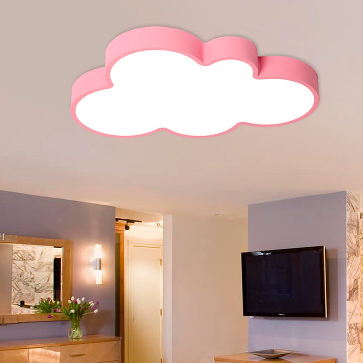 Barnevennlig taklampe i sky-design
