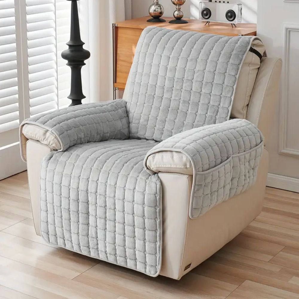 Skanto | Snug Grid Recliner Cover
