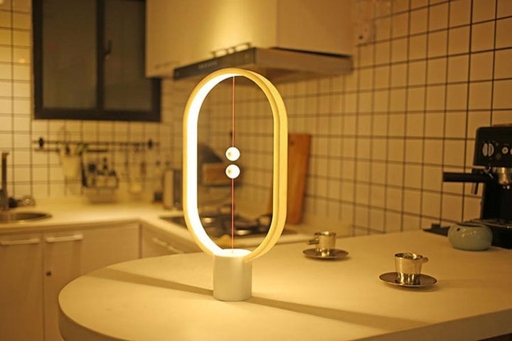 Tao - Moderne Nordisk Magnetisk Balans LED Lampe | Skanto