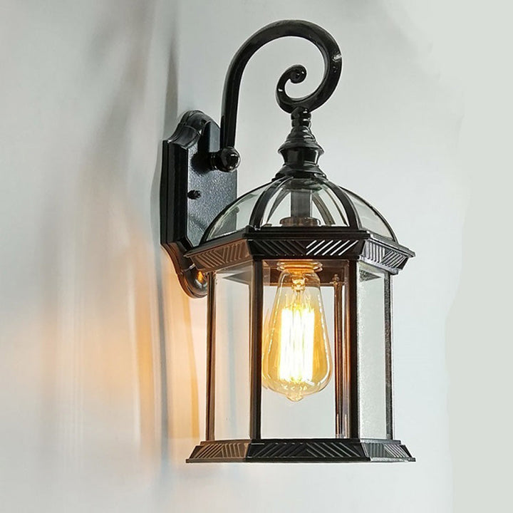 Tradisjonell europeisk vanntett aluminiums glass heksagonal prisme 1-lampe vegglampe for hagen | Skanto