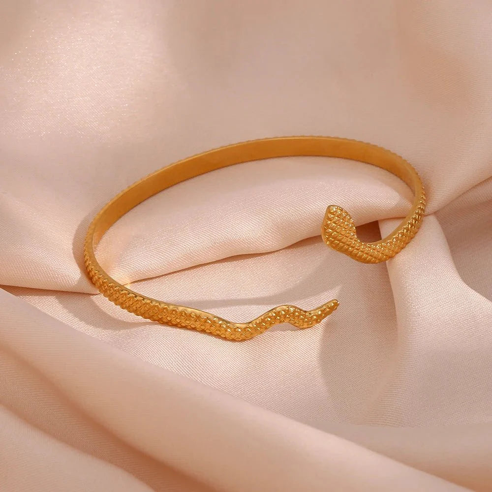 Skanto | 18k Justerbar Slangearmbånd