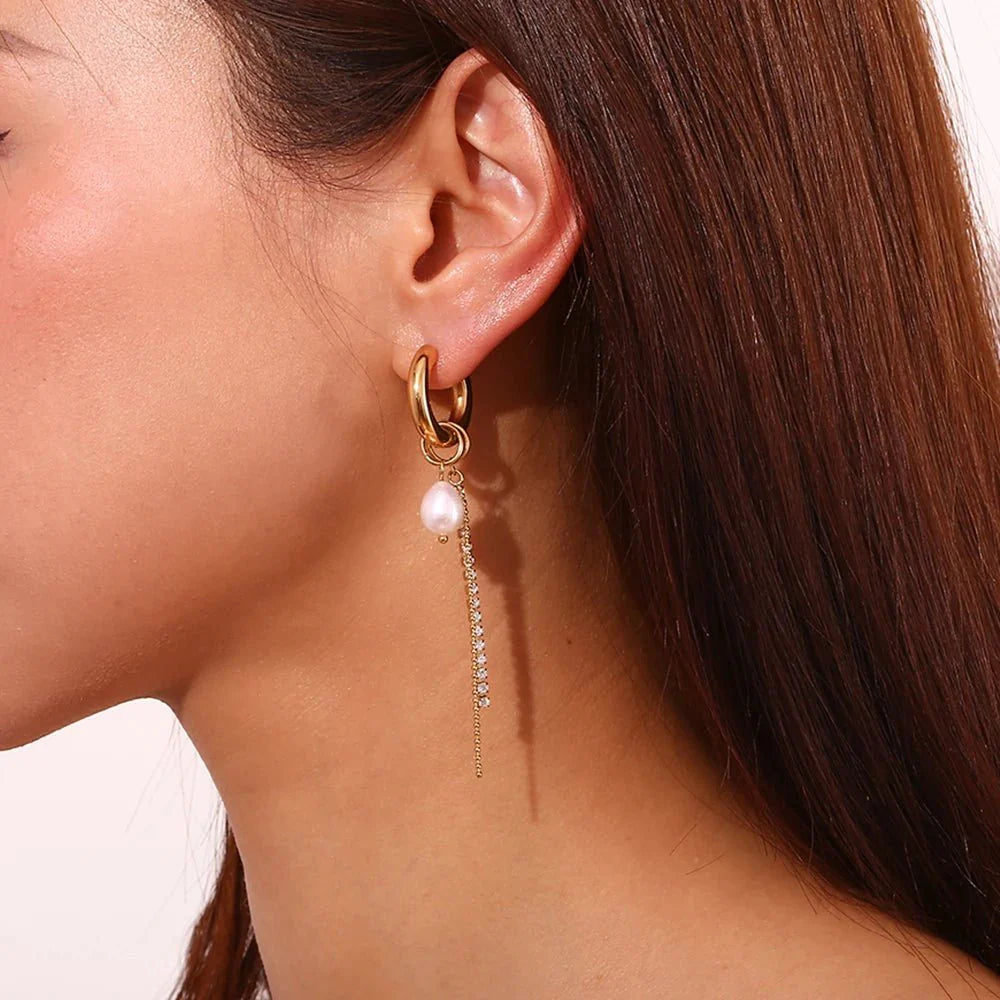 Skanto | 18k Asymmetrisk Perle Diamant Hoop Øreringer