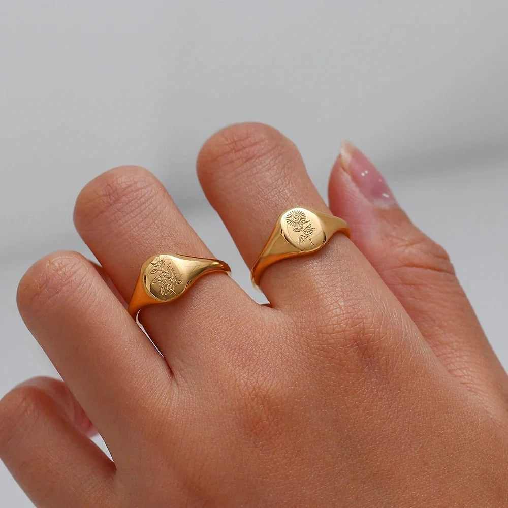 Skanto | 18k Dainty Floral Signetringer