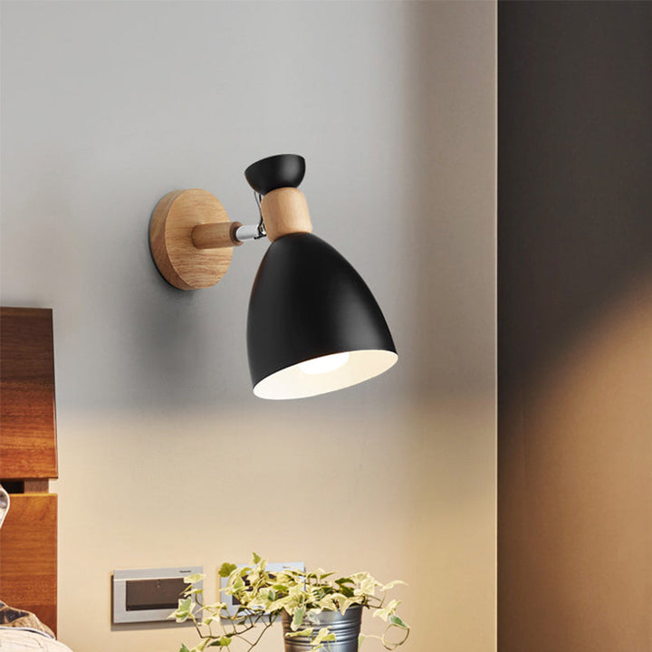 Bjørn/Bjelle Rotating Veggmontert Lampe Macaron Iron 1-Hode Sengelesing Vegglampe i Hvit/Rosa/Grønn og Tre | Skanto