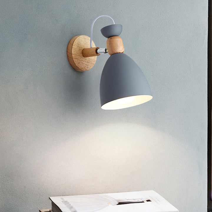 Bjørn/Bjelle Rotating Veggmontert Lampe Macaron Iron 1-Hode Sengelesing Vegglampe i Hvit/Rosa/Grønn og Tre | Skanto