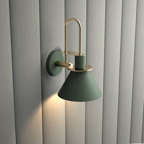 Svart/Hvit/Grønn Kjegle Vegglampe Macaron 1-Lykt Metall Veggmontert Lys med Bølgearm for Soverom, Varm/Hvit Lys | Skanto