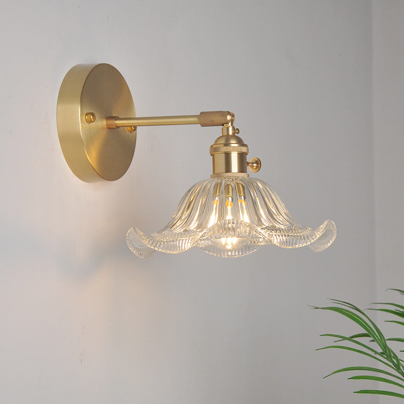 Jern Messing Finish Vegg Leselampe Svingarm 1-Lys Industriell Veggmontert Lampe med Blomst/Skål Klar Glass Skjerm | Skanto