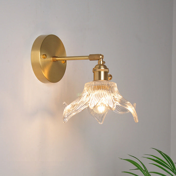 Jern Messing Finish Vegg Leselampe Svingarm 1-Lys Industriell Veggmontert Lampe med Blomst/Skål Klar Glass Skjerm | Skanto