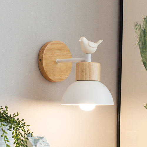 Skanto | NordicDome - Metall og Tre Vegglampe med Fugl til Barnerommet