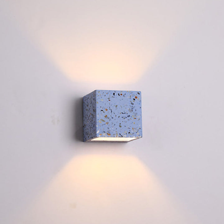 Skanto | Nordic Style Kubisk Opp Ned Vegglampe Terrazzo 1 Lampe Hotell Veggmontert Lys i Rød/Hvit/Blå