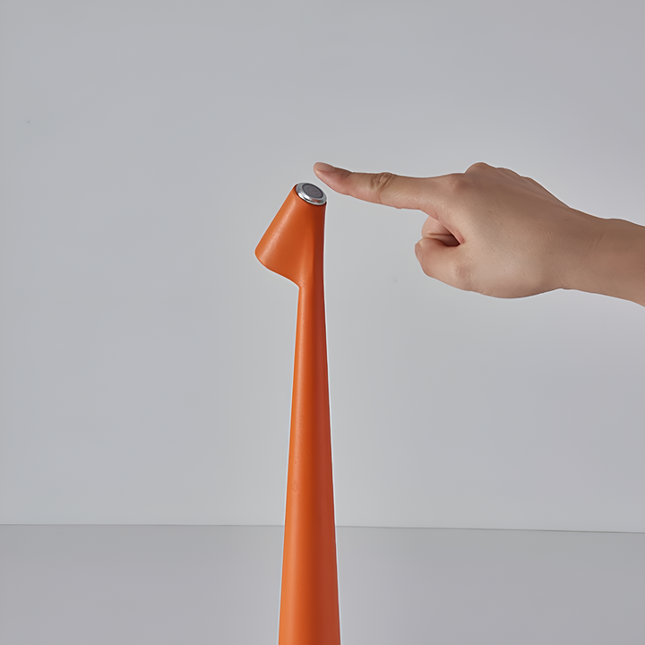 Nordic Slim Trådløs Skrivebordslampe | Skanto