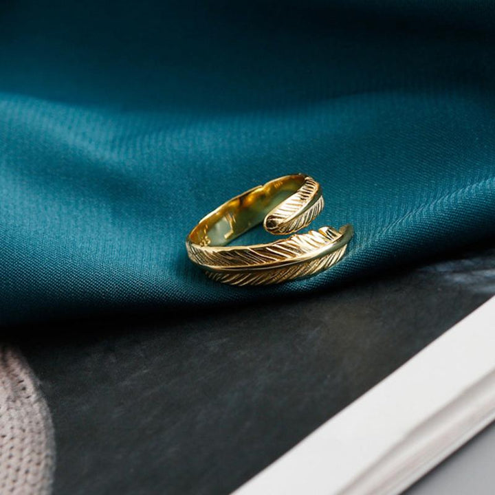Justerbar Golden Spring Ring | Skanto