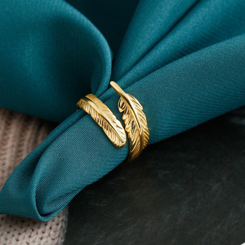 Justerbar Golden Spring Ring | Skanto
