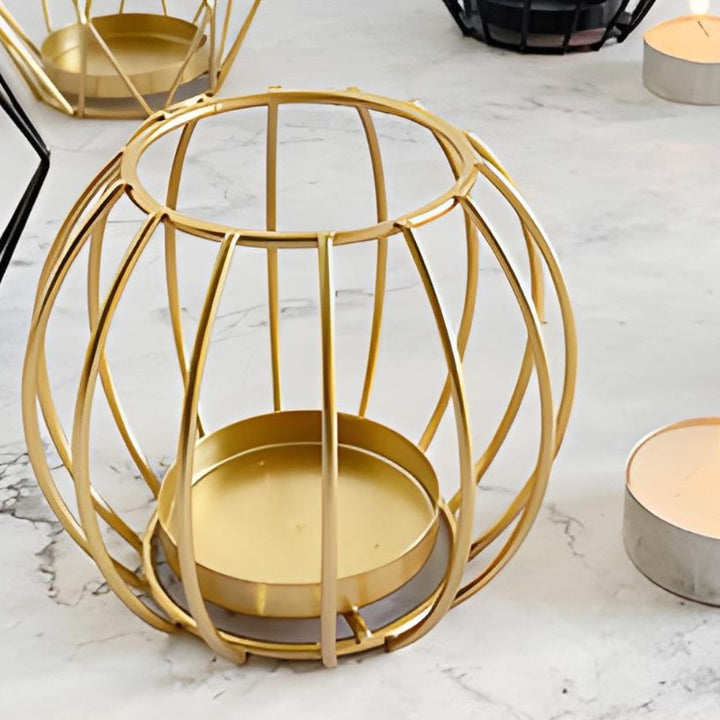 Skanto | Wireframe Sleek Iron Lysestake
