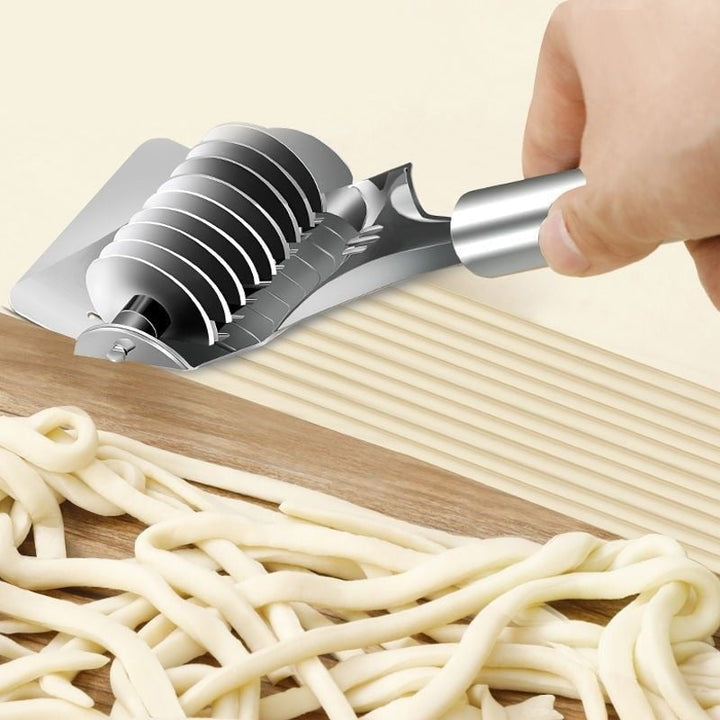 Noodle Spaghetti Cutter Roller | Skanto