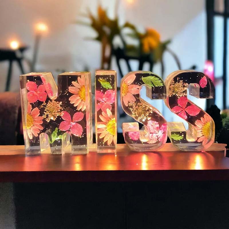 Skanto | Blomster Harpikslampe
