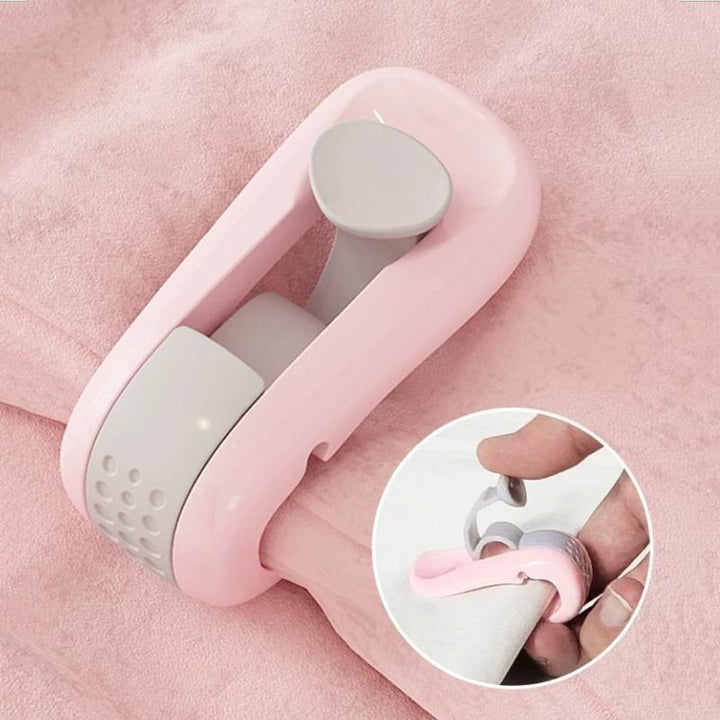 Skanto | Quilt Holder Duvet Clip