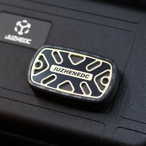 Skanto | Matrix EDC Karbonfiber Push Card Dekompresjonsleketøy