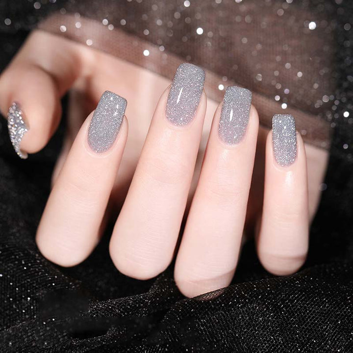 Glitter og diamant neglelakk (8ml) | Skanto