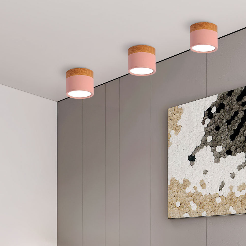 Skanto | Taklampe med rosa flush trefinish