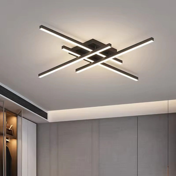 Moderne lineær 4-hodet LED-taklampe (dimmbar, hvit eller svart)