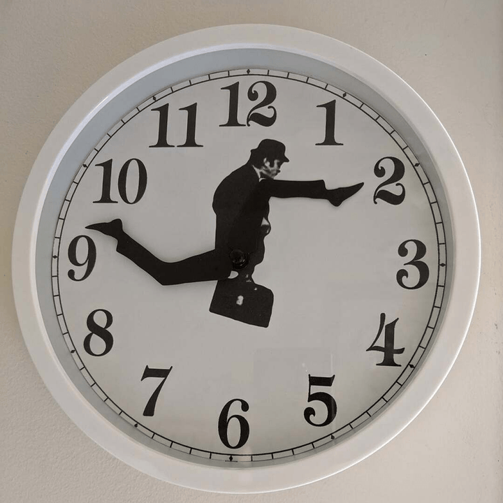 Skanto | Ministry of Stupid Walks Clock