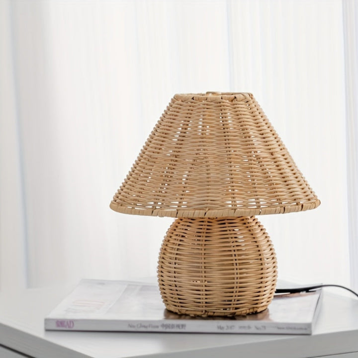 Skanto | Noya Rattan Bordlampe Hjem Dekor